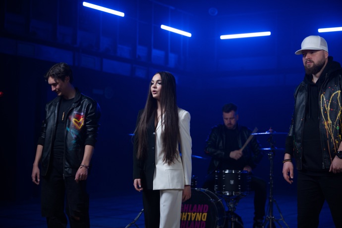 FOTO: Sofie tam tehdy mužskou formaci dokázala překvapivě porazit a brala první místo. – stránka 2