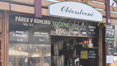 FOTO: Největší a nejznámější Velikonoční trhy v Praze se konají na Náměstí Míru.