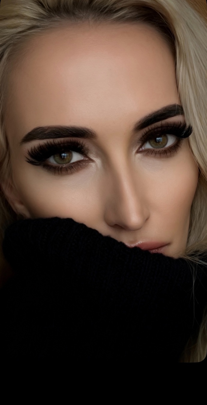 FOTO: Lucy Junk má velké plány. – stránka 2