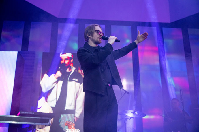 Foto k tématu večer – stránka 20