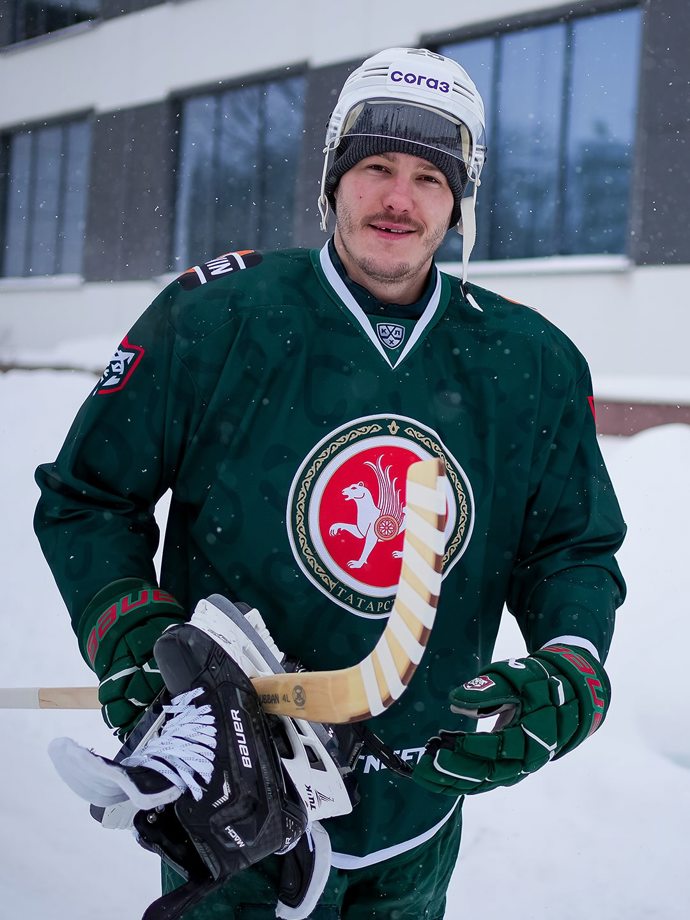 FOTO: Hokejista Dmitrij Jaškin. – stránka 4