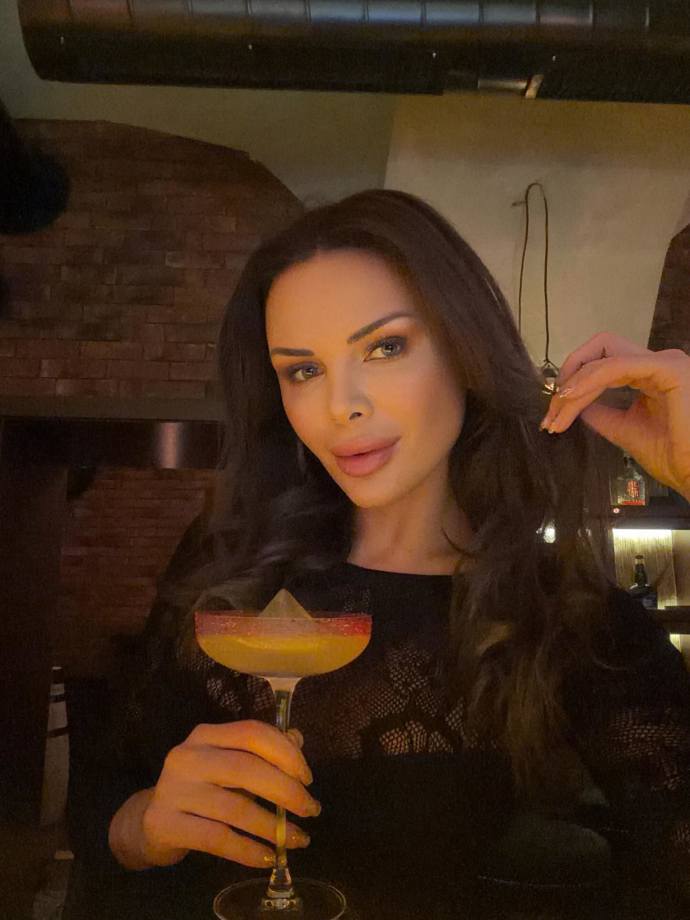 FOTO: Laura Vargová pracovala jako asistentka Borise Kollára. – stránka 3