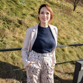 Terezu Kostkovou móda baví a na jejích outfitech je to vidět.