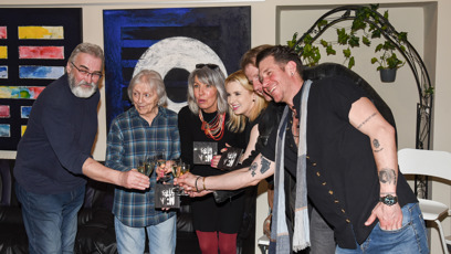 FOTO: Nové album Cesta ven Petra Baťka se pokřtil bublinkami.