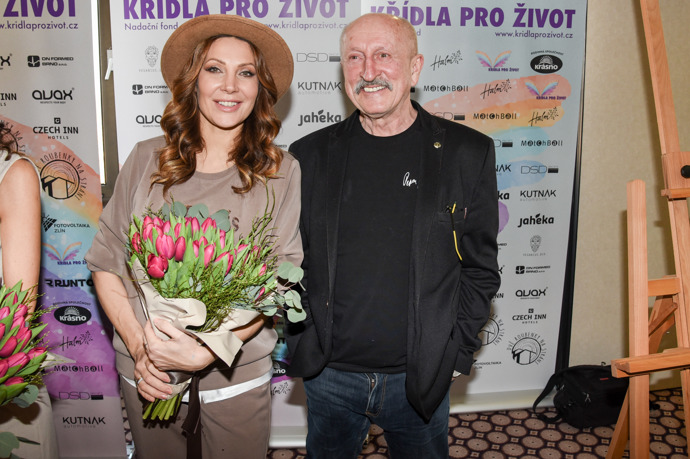 FOTO: Olga Lounová s Oldřichem Navrátilem. – stránka 6