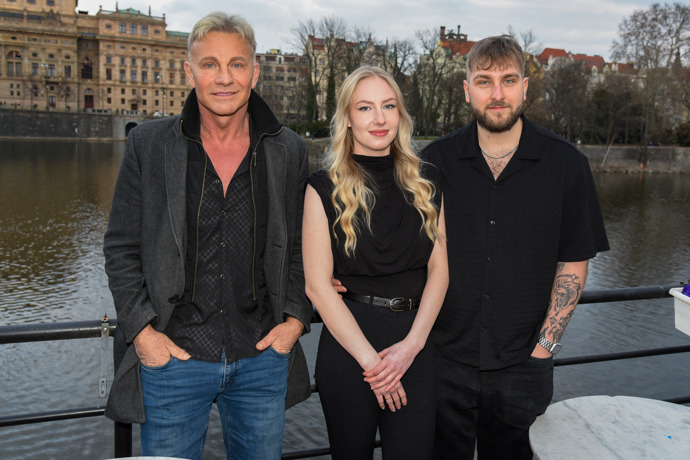 FOTO: Martin Maxa se synem Ivanem a jeho přítelkyní.