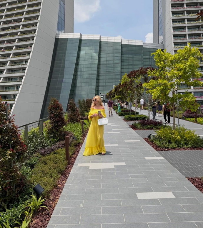 FOTO: Monika Babišová si užívá luxus. – stránka 5