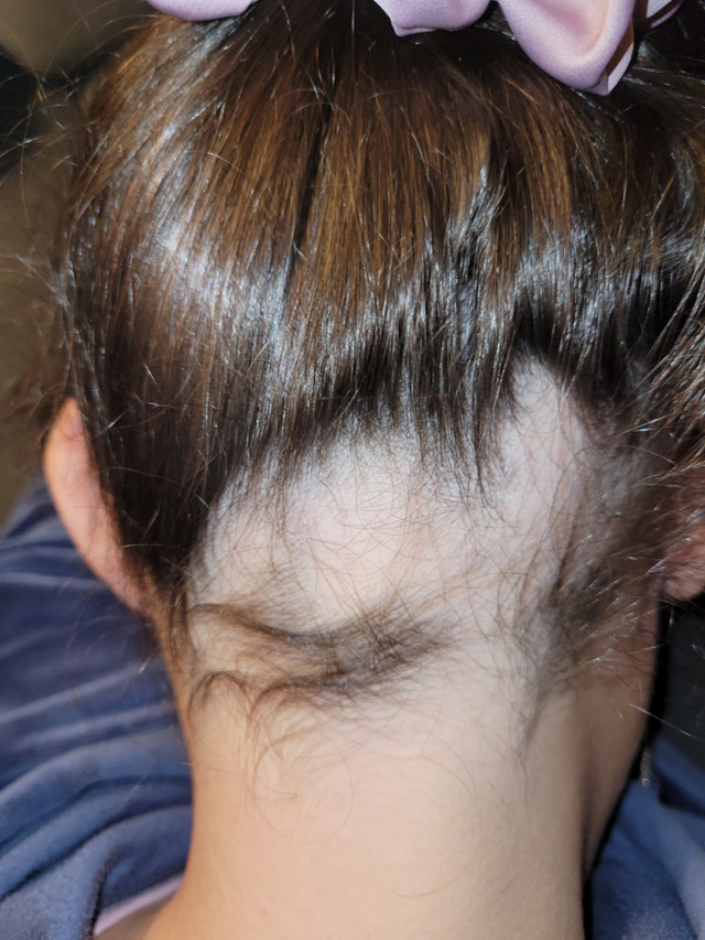 Máte problémy s vlasy? Vyzkoušejte NAVLASIL – moderní péči, která umí víc, než si myslíte