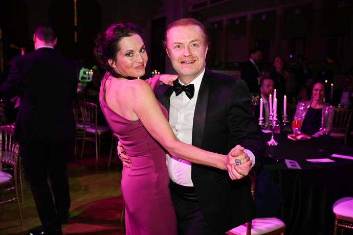 FOTO: Barbora Kodetová s Pavlem Šporclem. – stránka 6