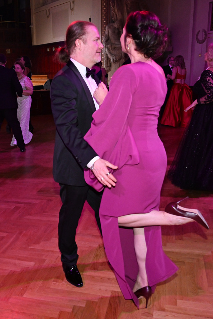 FOTO: Manželé Šporclovi to rozparádili na parketu. – stránka 3