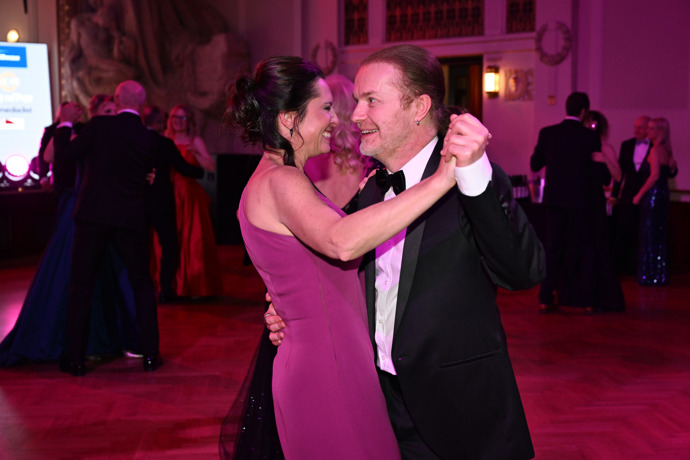 FOTO: Barbora Kodetová a Pavel Šporcl si zatančili. – stránka 2