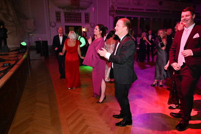 FOTO: Manželé Šporclovi vypadali spokojeně. – stránka 1