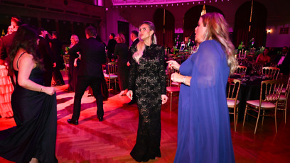 FOTO: Lela Ceterová to na plese rozjela.