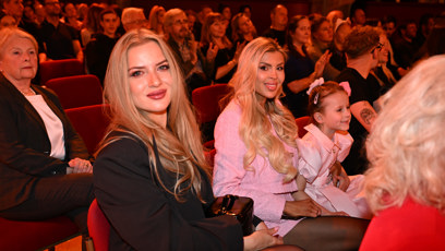 FOTO: Lela Ceterová se svou dcerou Lili a nejlepší kamarádkou.