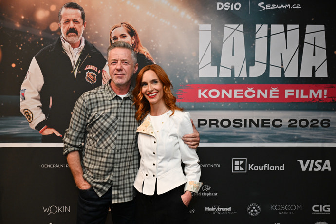 FOTO: Jiří Langmajer se svou seriálovou partnerkou Hanou Vagnerovou. – stránka 7