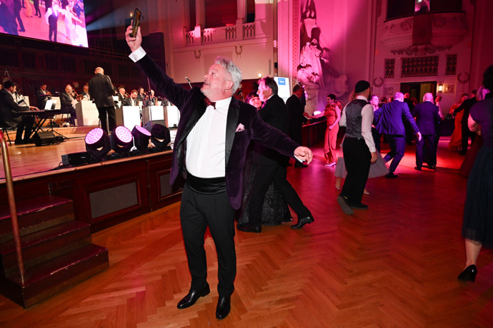 FOTO: Aleš Háma zapařil. – stránka 2