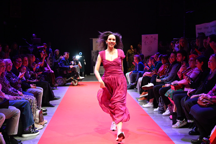 FOTO: Michaela Tomešová měla velmi dobrou náladu. – stránka 5