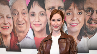 FOTO: Natálie bedlivě sleduje letošní ročník Survivoru.