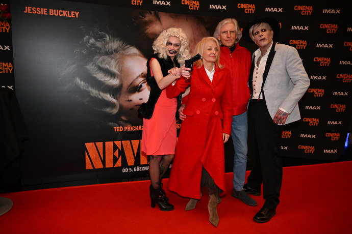 FOTO: Premiéra filmu Nevěsta! plná hvězd. – stránka 9