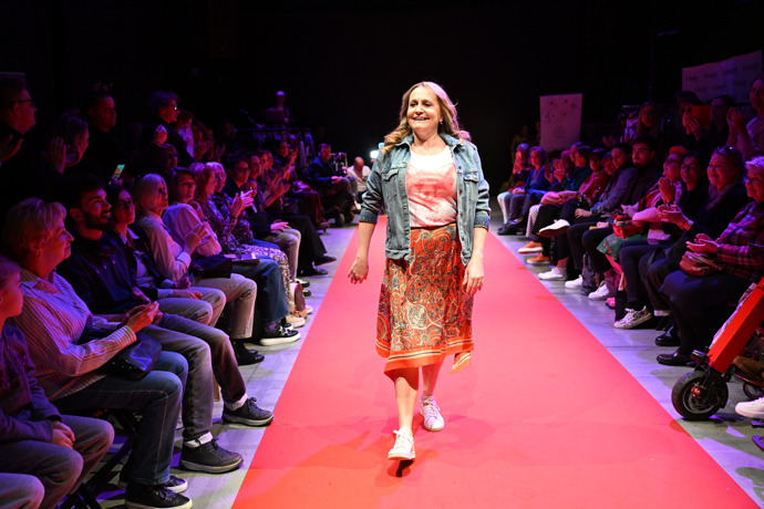 FOTO: Regina Řandová na módní přehlídce. – stránka 2