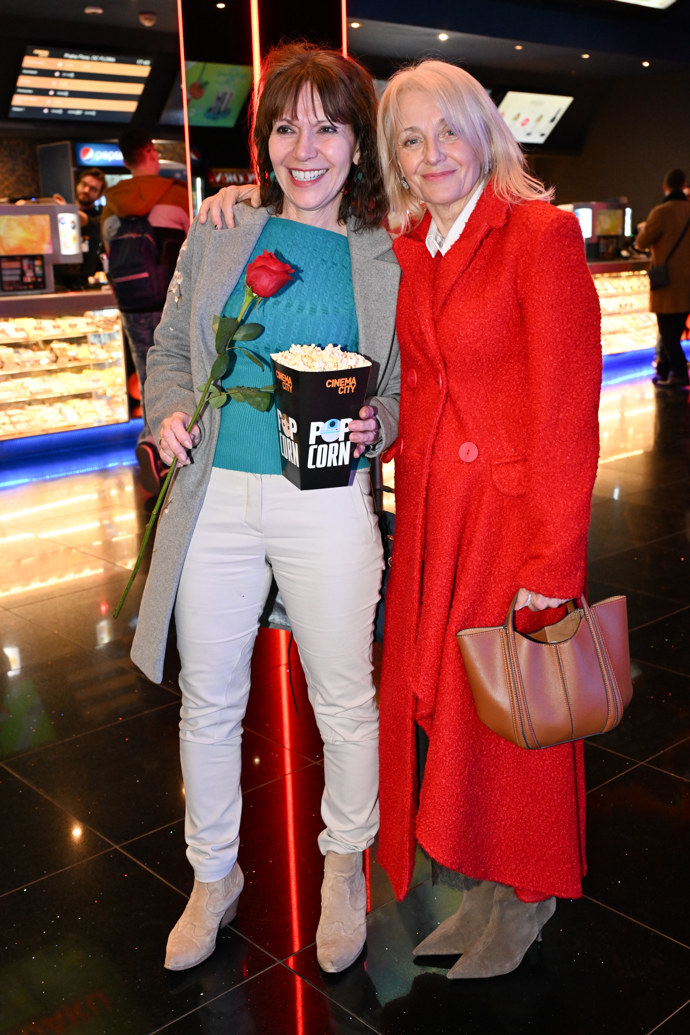 FOTO: Veronika Žilková s partnerem Ivanem Hubačem na premiéře amerického filmu Nevěsta! – stránka 2