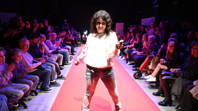 FOTO: Nela Boudová s úsměvem od ucha k uchu.