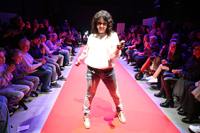 FOTO: Nela Boudová s úsměvem od ucha k uchu.