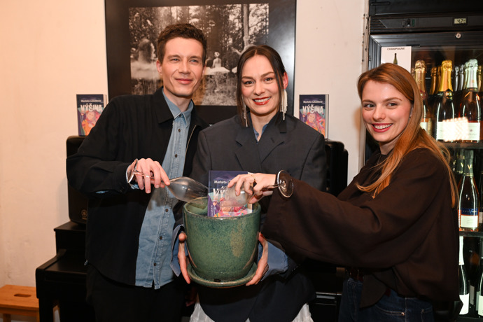 FOTO: Daniel Krejčík, Beáta Kaňoková a Štěpánka Fingerhutová. – stránka 1