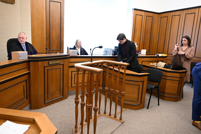 FOTO: Adam Kraus je obžalovaný z trestného činu znásilnění. – stránka 13
