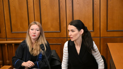 FOTO: Nikol Enevová a advokátka Klára Long Slámová.