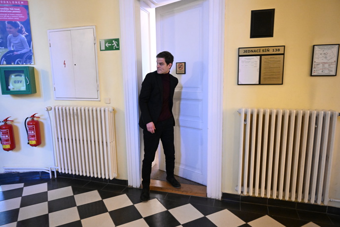 FOTO: Další soudní stání se bude konat 28. května. – stránka 1