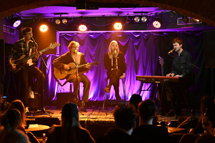 FOTO: Albert Černý se svou skupinou Lake Malawi představil pár nových písní. – stránka 5