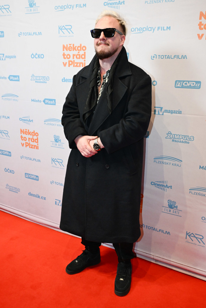 FOTO: Herec Štěpán Kozub. – stránka 44