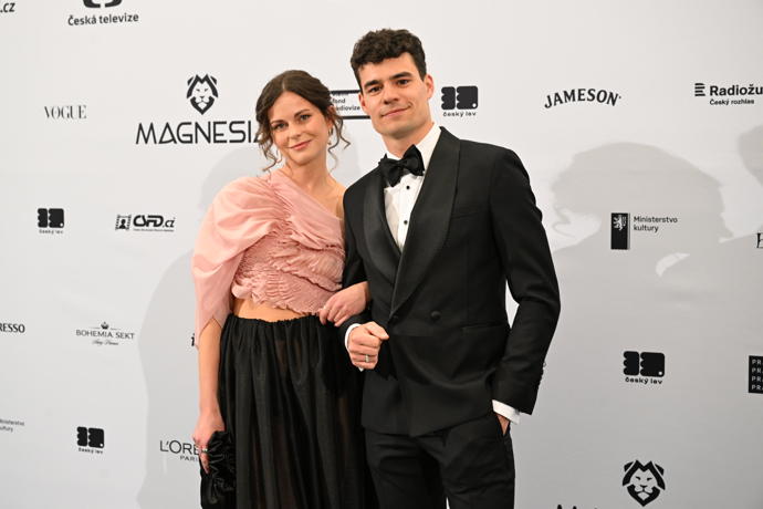 FOTO: Filip Březina s půvabnou partnerkou. – stránka 3