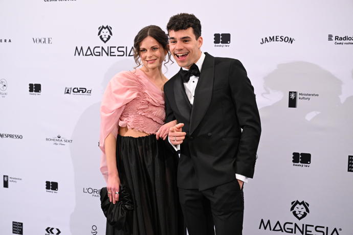 FOTO: Filip Březina s půvabnou partnerkou. – stránka 1