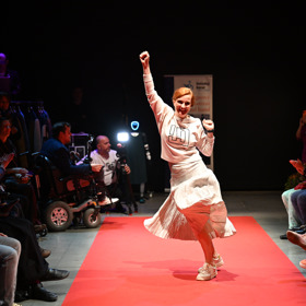 Michaela Maurerová se umí odvázat.