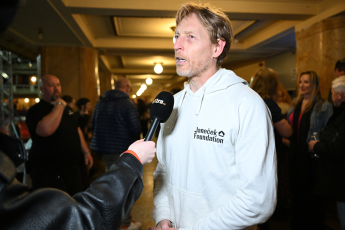 FOTO: Karel Janeček během rozhovoru pro eXtra.cz. – stránka 4