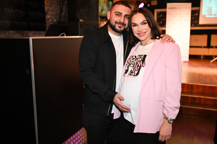 FOTO: Kamila Nývltová v těhotenství září. – stránka 8