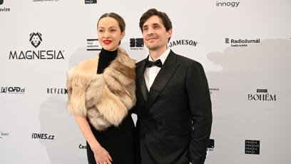 FOTO: Novinář Čestmír Strakatý s krásnou manželkou.