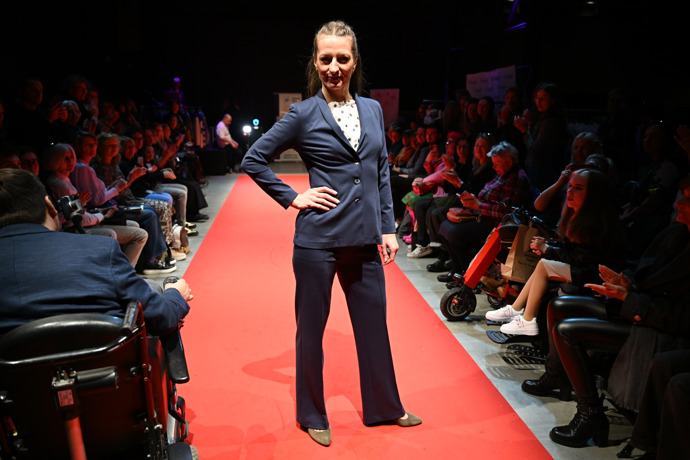 FOTO: Anna Polívková zapózovala. – stránka 7