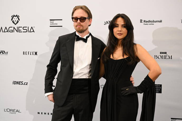 FOTO: Alžběta Ferencová  na udílení cen Český lev. – stránka 4