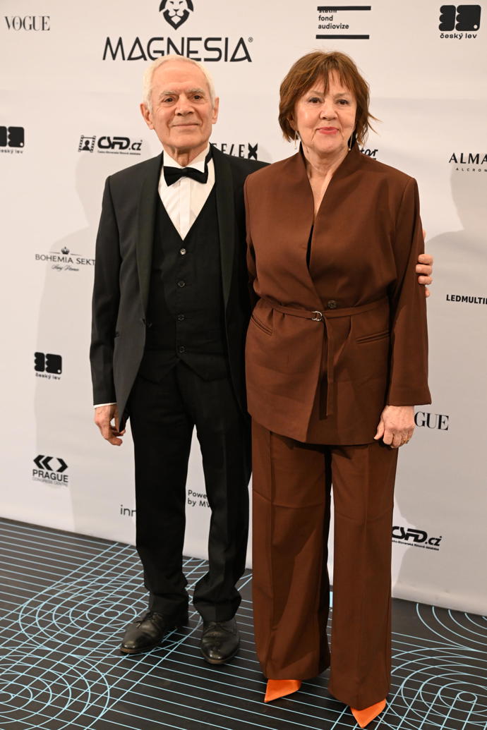 FOTO: Lence Termerové to velmi slušelo. – stránka 3