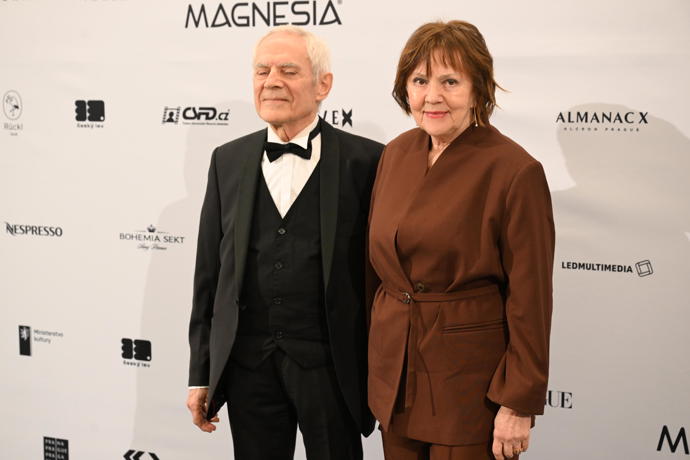 FOTO: Lence Termerové to velmi slušelo. – stránka 1