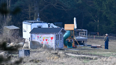 FOTO: Hugo už má vlastní domeček i skluzavku.