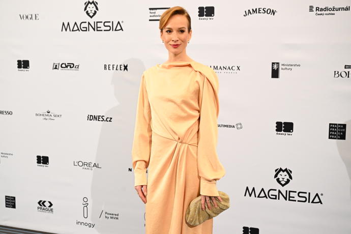 FOTO: Jako vždy oslnivá Táňa Pauhofová. – stránka 1