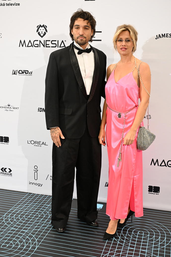 FOTO: Jordan Haj a Emma Smetana nemohli chybět na udílení cen Český lev. – stránka 3