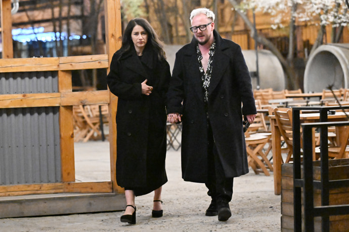 FOTO: Štěpán Kozub s přítelkyní Barbarou Kanyzovou. – stránka 13