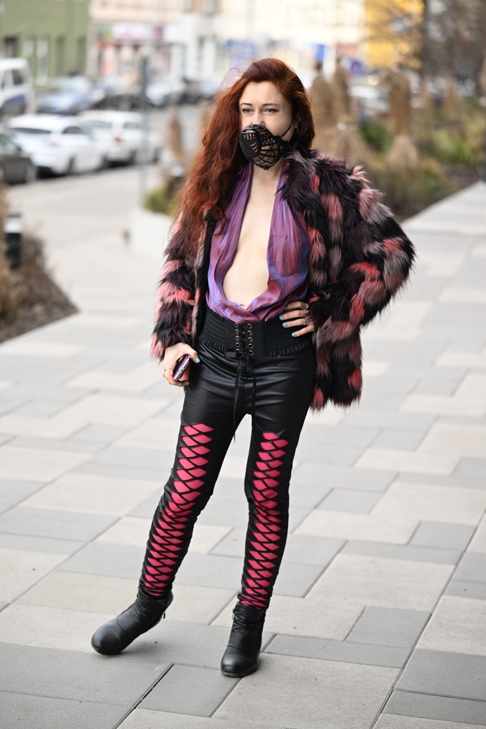 FOTO: Eva Toulová opět nezklamala. – stránka 17