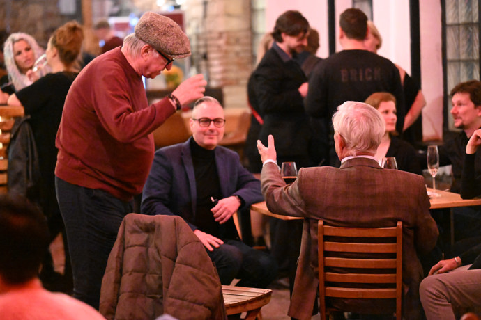 FOTO: Jiří Lábus dorazil na afterparty v pozdějších večerních hodinách. – stránka 9