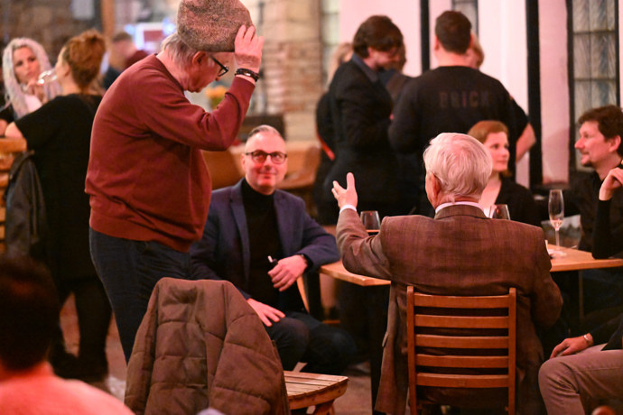 FOTO: Jiří Lábus dorazil na afterparty v pozdějších večerních hodinách. – stránka 8